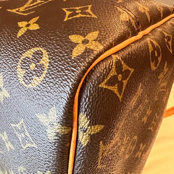 LOUIS VUITTON Monogram Deauville Handbag - Picture 10 of 14